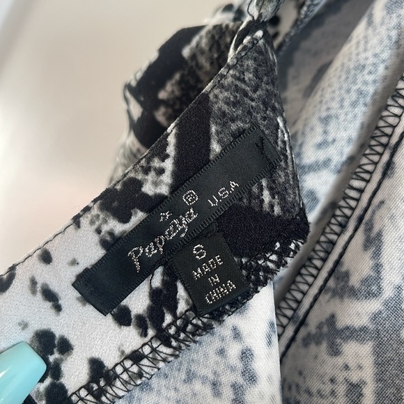 Snake print mini dress - Picture 4 of 4